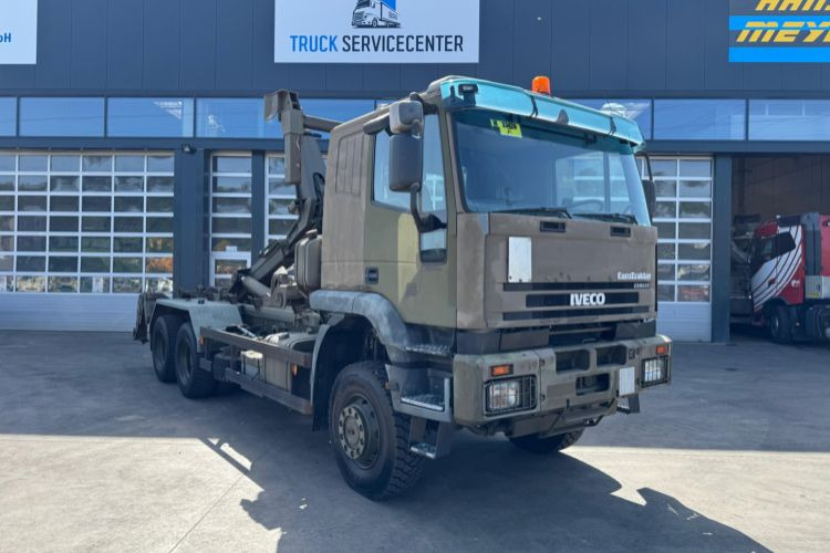 Iveco 260E44W 6x6 Hiab 26T - Autocarro scarrabile: foto 3 Iveco 260E44W 6x6 Hiab 26T - Autocarro scarrabile: foto 3