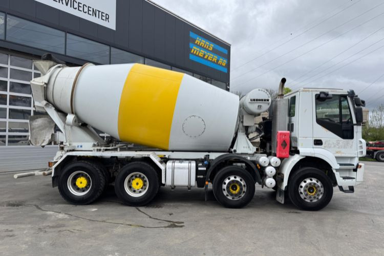 Iveco Trakker 450 8x4 (Liebherr 9m3 2018) - Autobetoniera: foto 4 Iveco Trakker 450 8x4 (Liebherr 9m3 2018) - Autobetoniera: foto 4