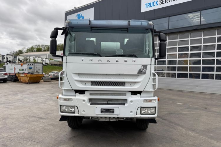 Iveco Trakker 450 8x4 (Liebherr 9m3 2018) - Autobetoniera: foto 2 Iveco Trakker 450 8x4 (Liebherr 9m3 2018) - Autobetoniera: foto 2