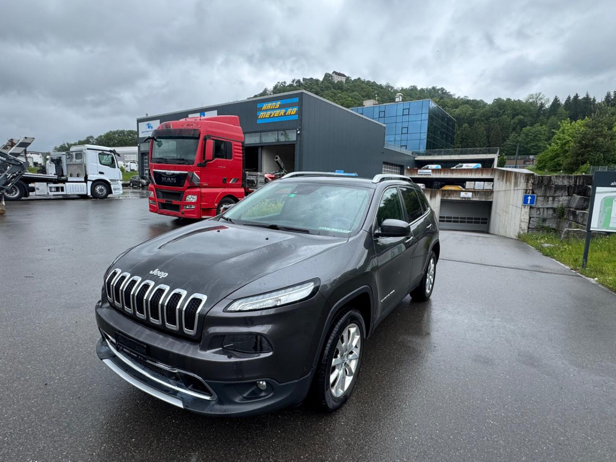 JEEP Cherokee 2.2 TD - Hatchback: foto 1 JEEP Cherokee 2.2 TD - Hatchback: foto 1