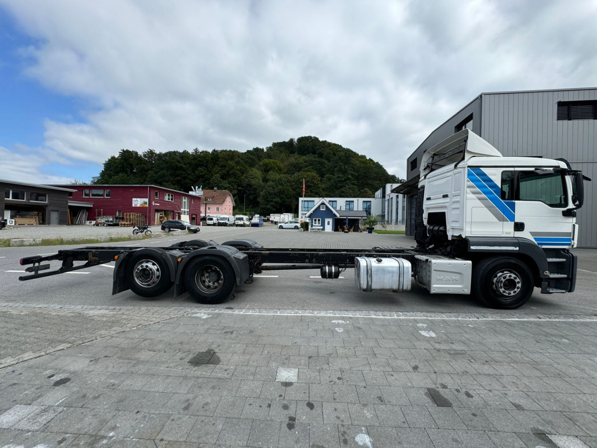 MAN TGS 26.440 6x2 Chassis - Autocarro telaio: foto 4 MAN TGS 26.440 6x2 Chassis - Autocarro telaio: foto 4