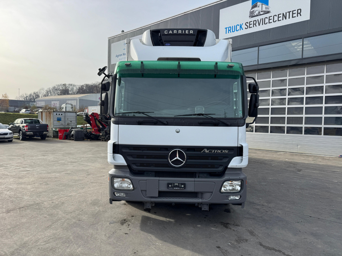MERCEDES Actros 1832 4x2 Bi-Temp Carrier TK - Autocarro frigorifero: foto 2 MERCEDES Actros 1832 4x2 Bi-Temp Carrier TK - Autocarro frigorifero: foto 2