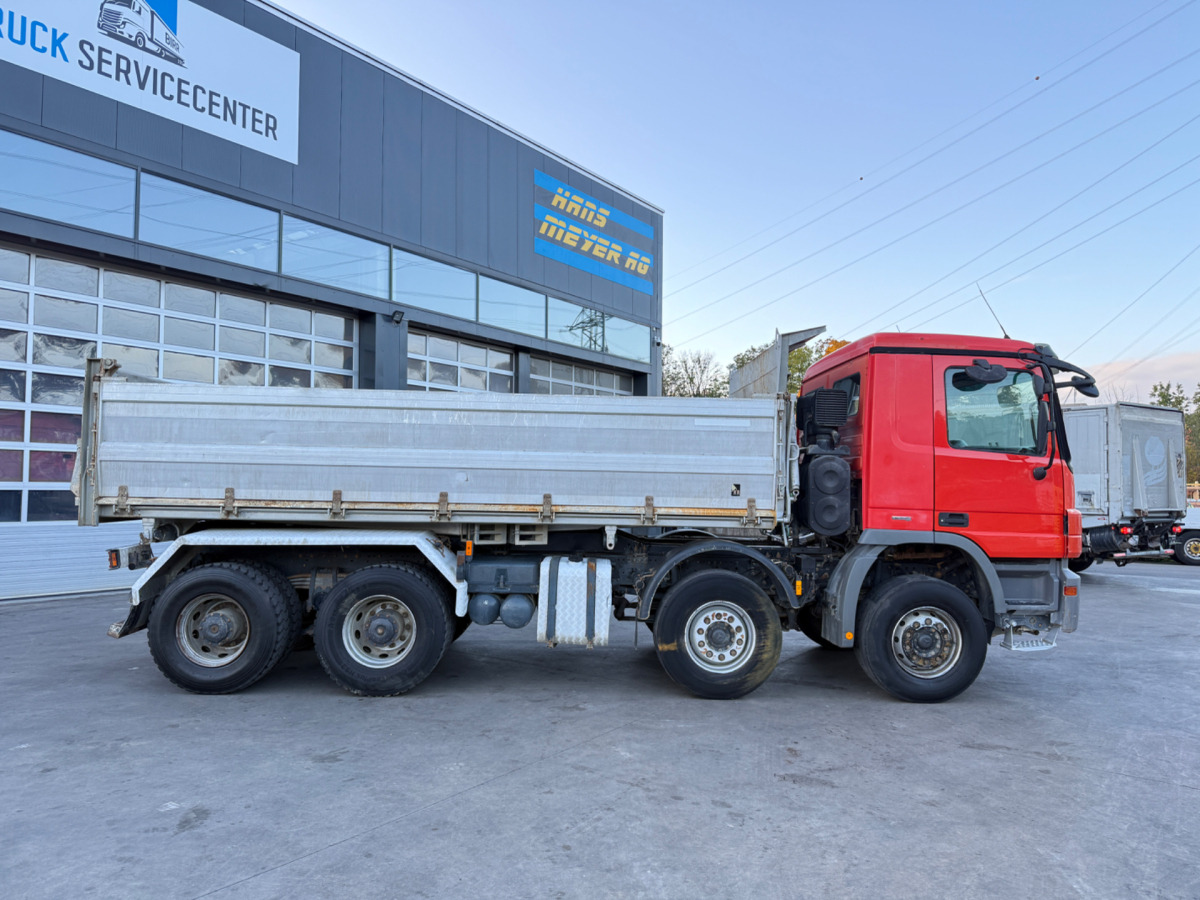 MERCEDES Actros 3246 8x4 E5 Meiller 3S - Autocarro ribaltabile: foto 5 MERCEDES Actros 3246 8x4 E5 Meiller 3S - Autocarro ribaltabile: foto 5