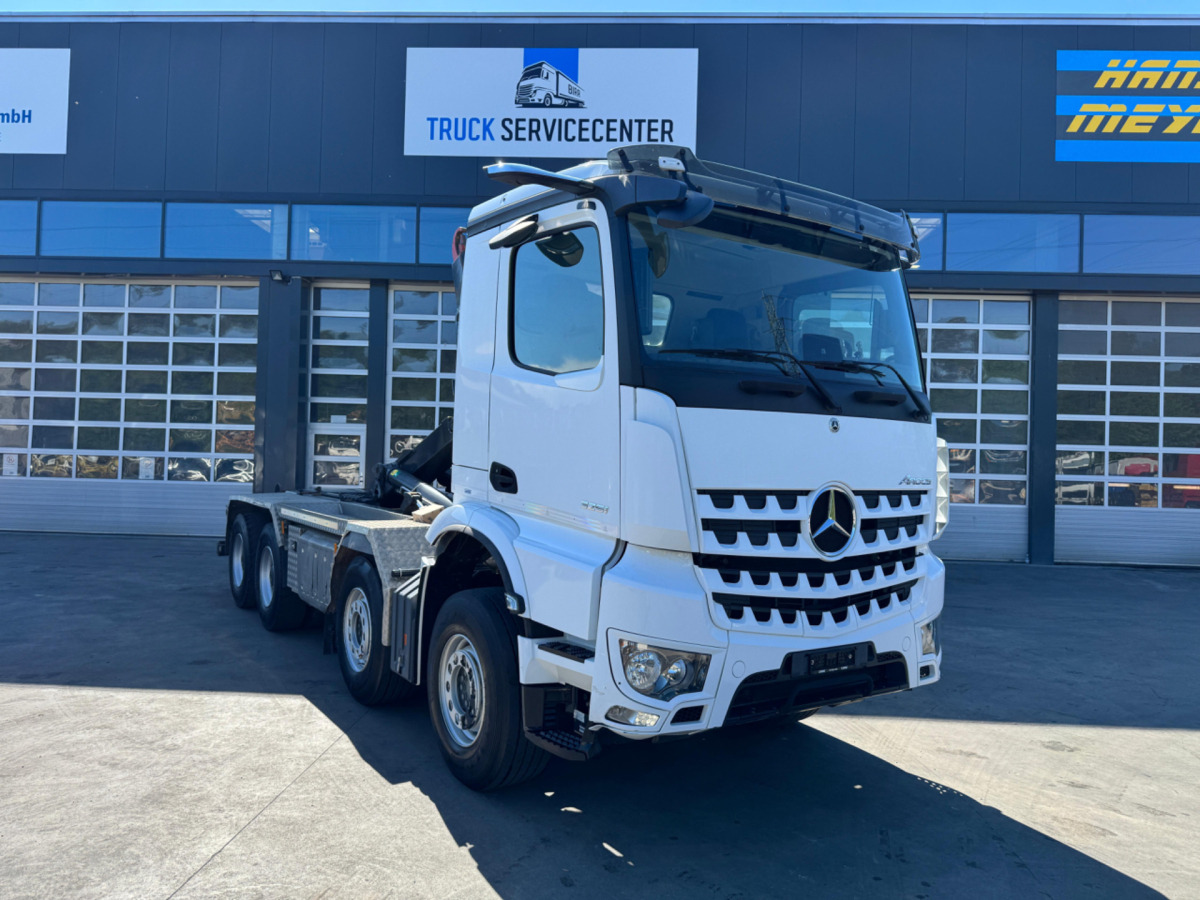 MERCEDES Arocs 3251 8x4 - Autocarro scarrabile: foto 3 MERCEDES Arocs 3251 8x4 - Autocarro scarrabile: foto 3