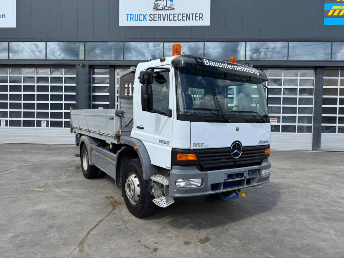 MERCEDES Atego 1523 4x4 3S Kipper - Autocarro ribaltabile: foto 4 MERCEDES Atego 1523 4x4 3S Kipper - Autocarro ribaltabile: foto 4