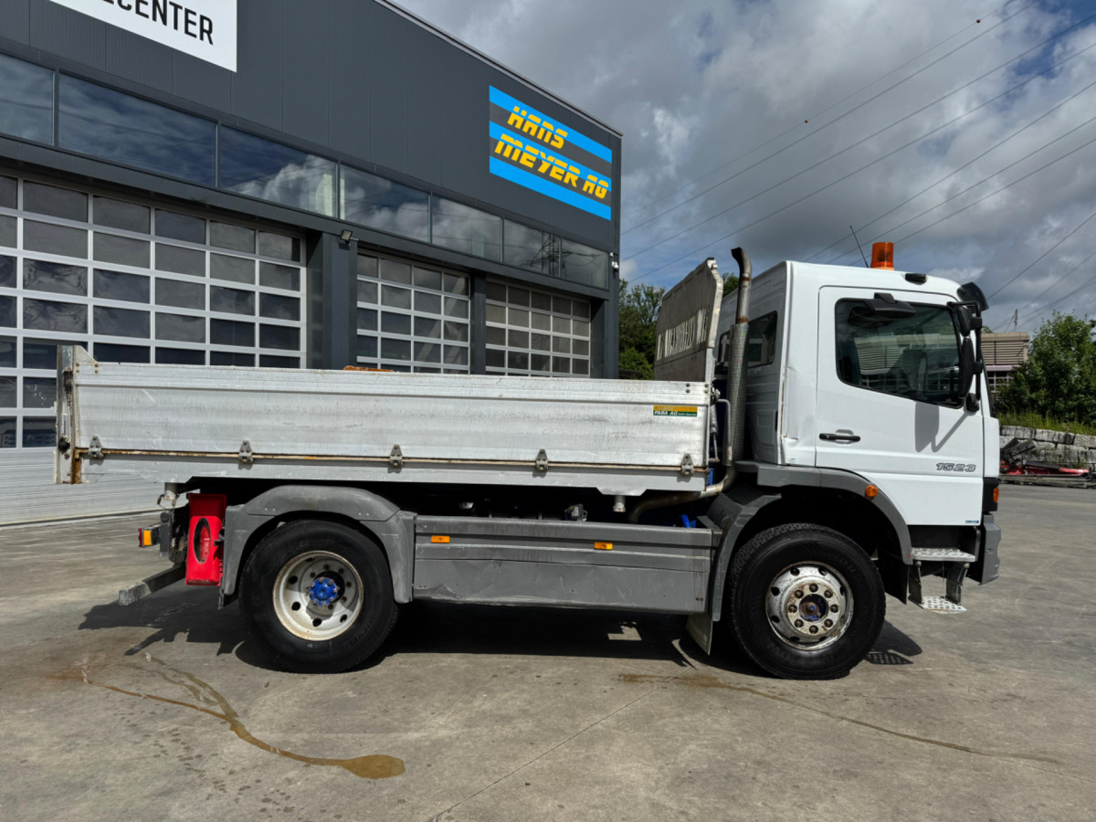 MERCEDES Atego 1523 4x4 3S Kipper - Autocarro ribaltabile: foto 5 MERCEDES Atego 1523 4x4 3S Kipper - Autocarro ribaltabile: foto 5