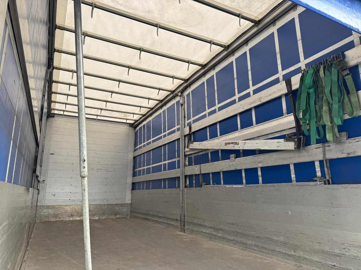 Camion centinato SCANIA G400 4x2 Mega 3 M Innenhöhe: foto 9 Camion centinato SCANIA G400 4x2 Mega 3 M Innenhöhe: foto 9