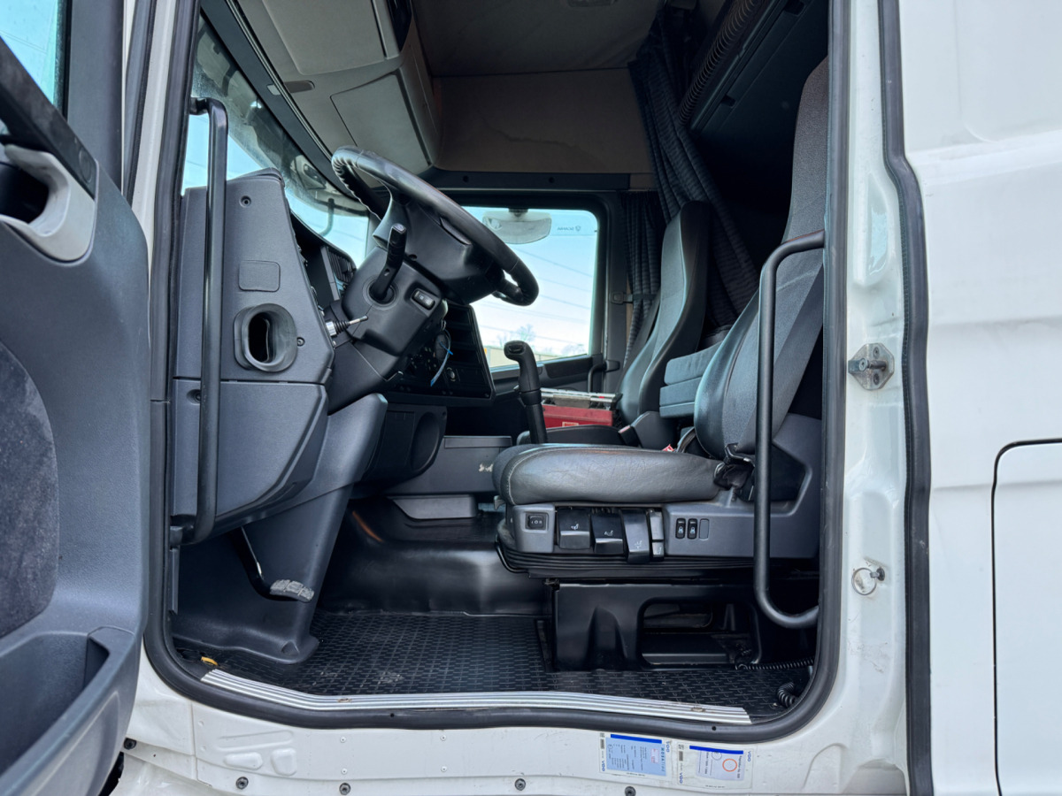 Camion con gru SCANIA R480 8x4 Fassi 660 SZM/Pritsche: foto 19 Camion con gru SCANIA R480 8x4 Fassi 660 SZM/Pritsche: foto 19