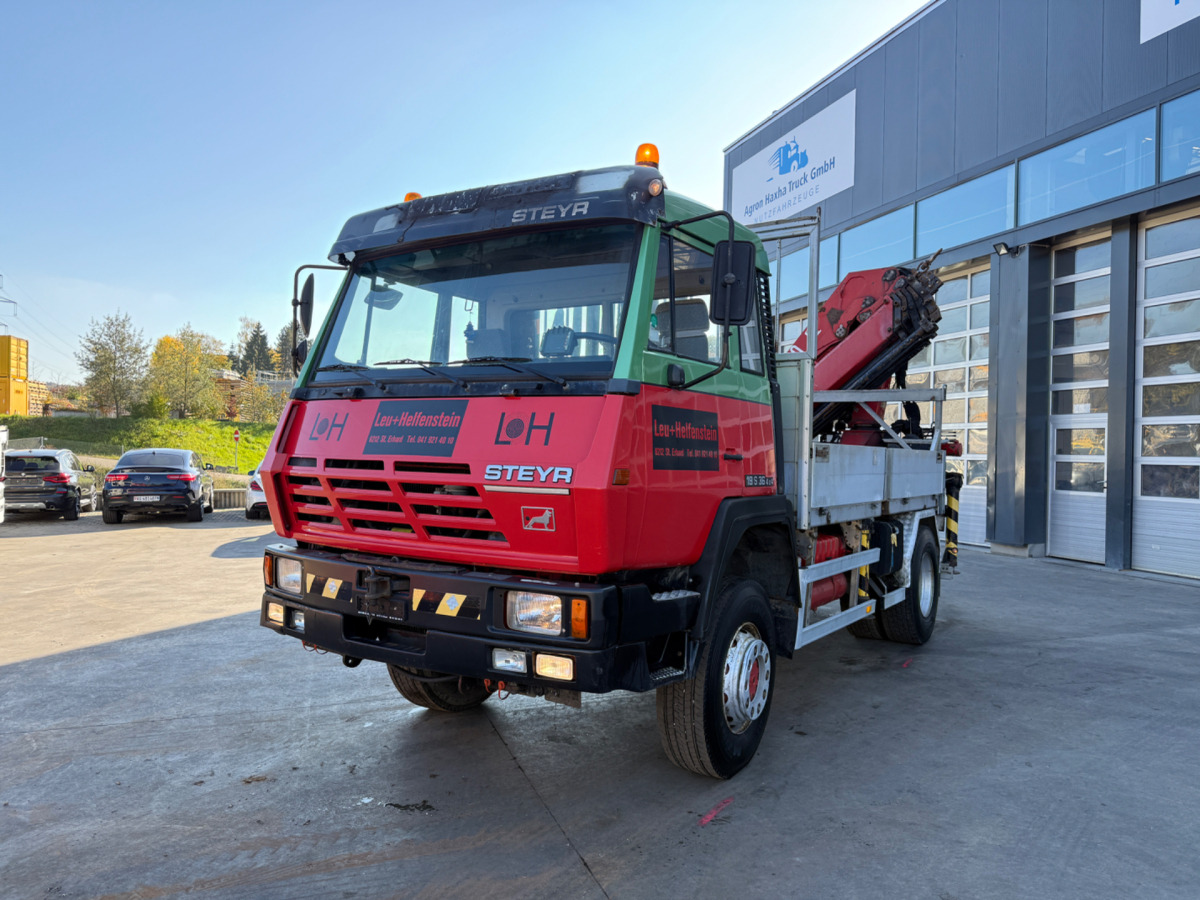 STEYR 19S360 4x4 HMF2230-7 - Camion con gru: foto 1 STEYR 19S360 4x4 HMF2230-7 - Camion con gru: foto 1