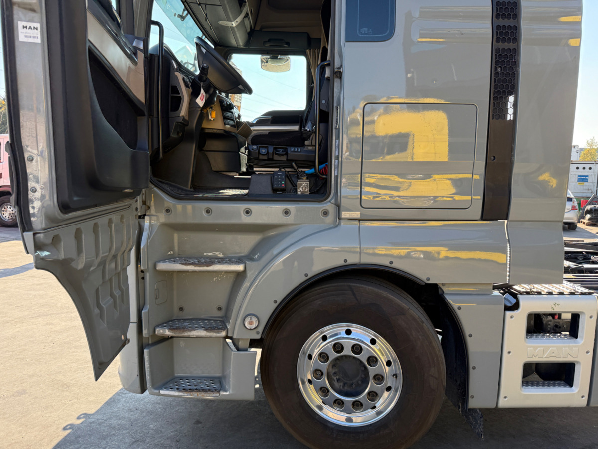 Trattore stradale MAN TGX 18.500 4x2 (Engine defect): foto 10 Trattore stradale MAN TGX 18.500 4x2 (Engine defect): foto 10