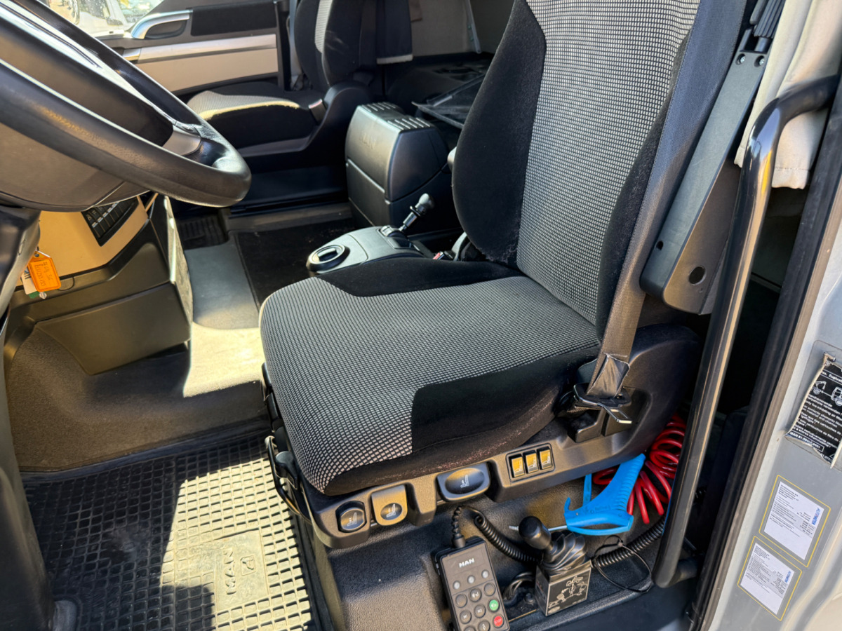 Trattore stradale MAN TGX 18.500 4x2 (Engine defect): foto 11 Trattore stradale MAN TGX 18.500 4x2 (Engine defect): foto 11