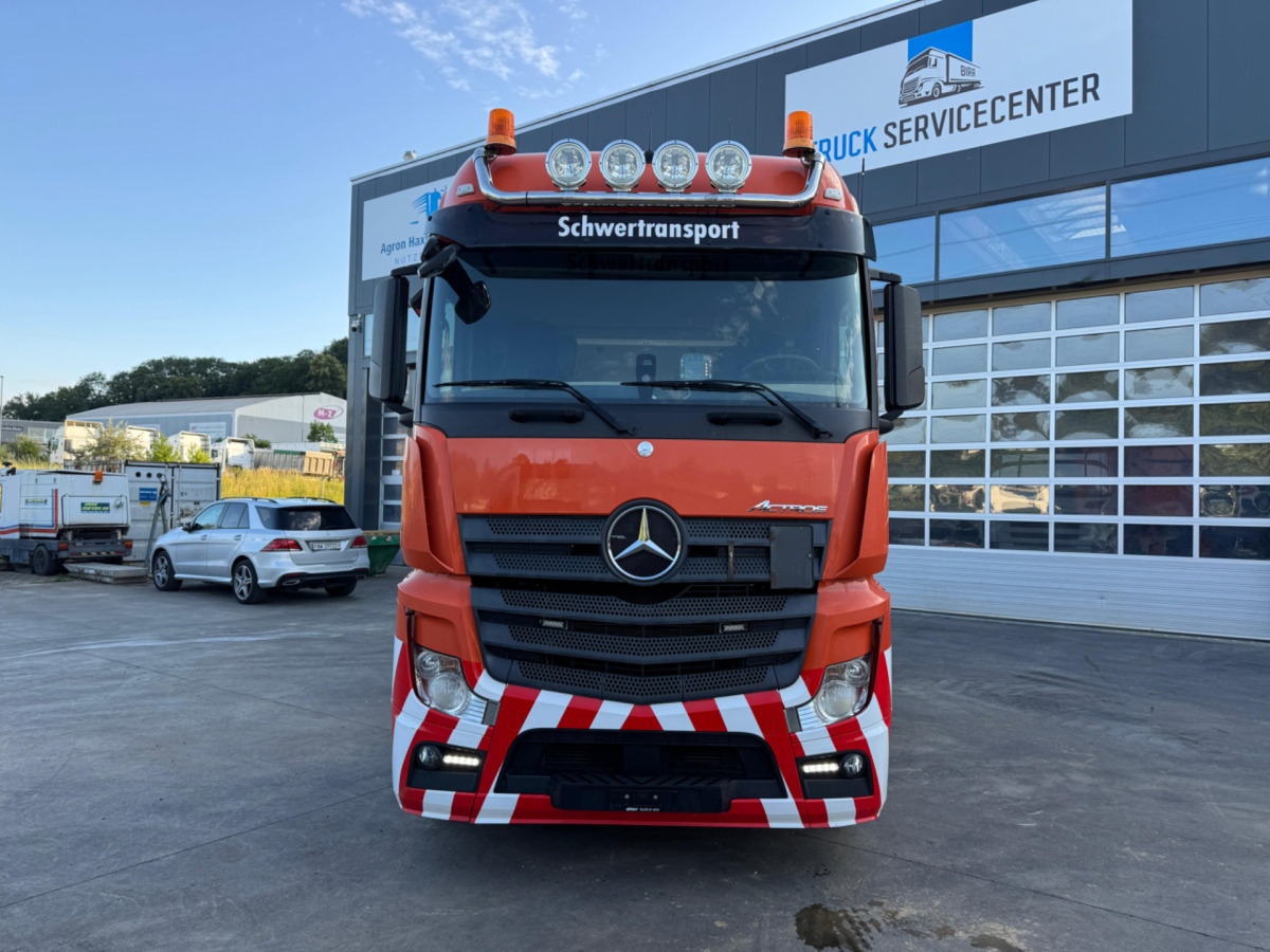 MERCEDES Actros 3358 6x4 120T - Trattore stradale: foto 2 MERCEDES Actros 3358 6x4 120T - Trattore stradale: foto 2