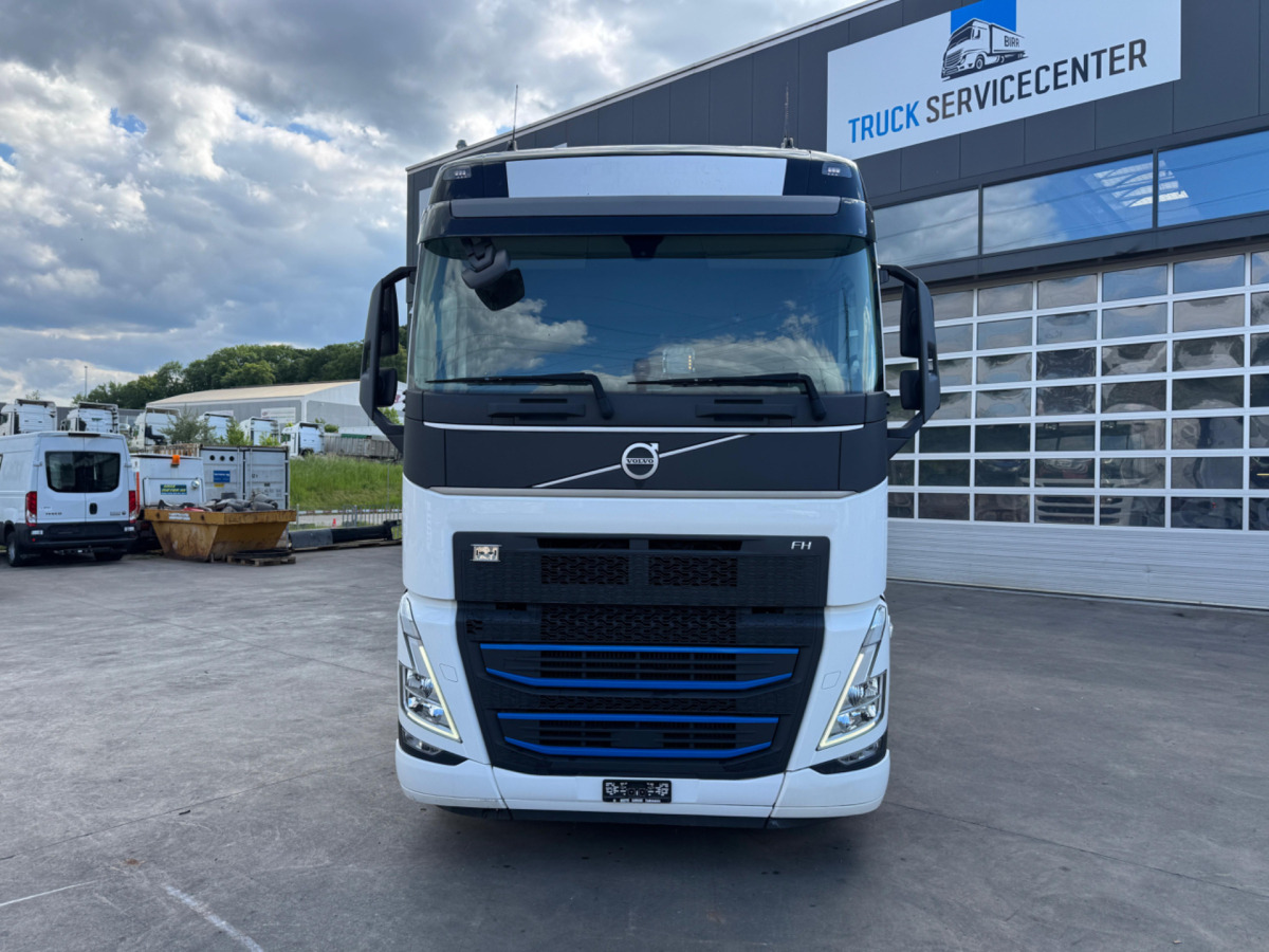 VOLVO FH-460 4x2 C5273 - Trattore stradale: foto 2 VOLVO FH-460 4x2 C5273 - Trattore stradale: foto 2