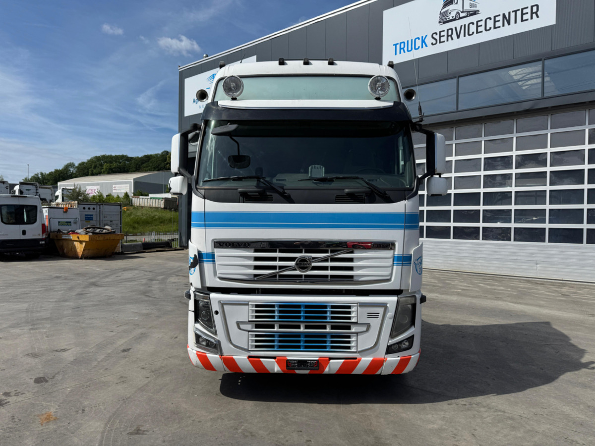 VOLVO FH16-750 6x2 - Trattore stradale: foto 2 VOLVO FH16-750 6x2 - Trattore stradale: foto 2