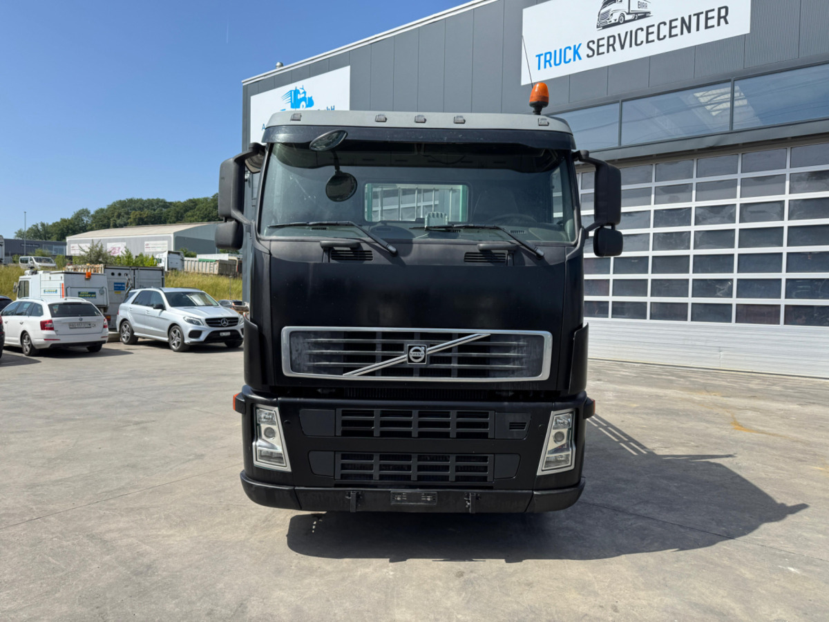 VOLVO FH-460 6x2 PK16502-4 - Camion con gru: foto 4 VOLVO FH-460 6x2 PK16502-4 - Camion con gru: foto 4