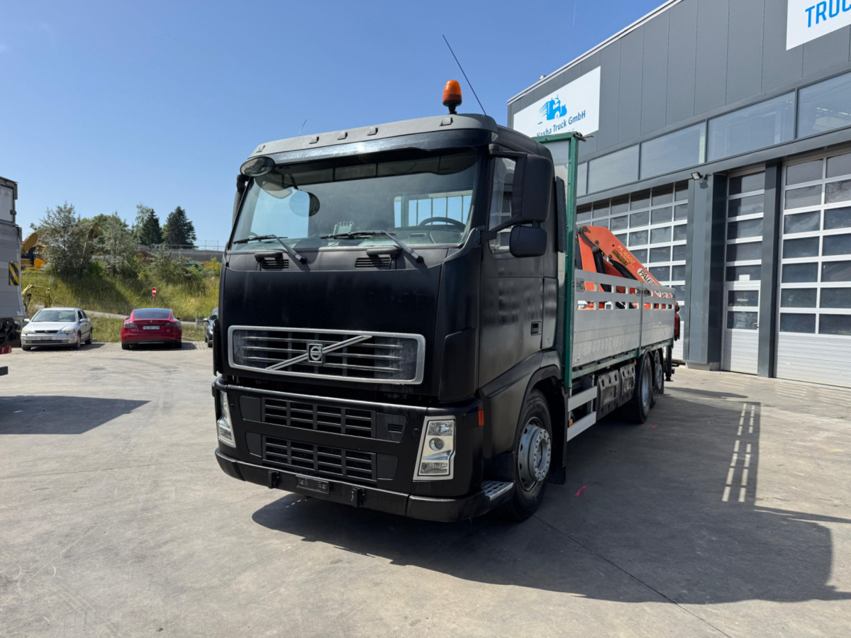 VOLVO FH-460 6x2 PK16502-4 - Camion con gru: foto 2 VOLVO FH-460 6x2 PK16502-4 - Camion con gru: foto 2