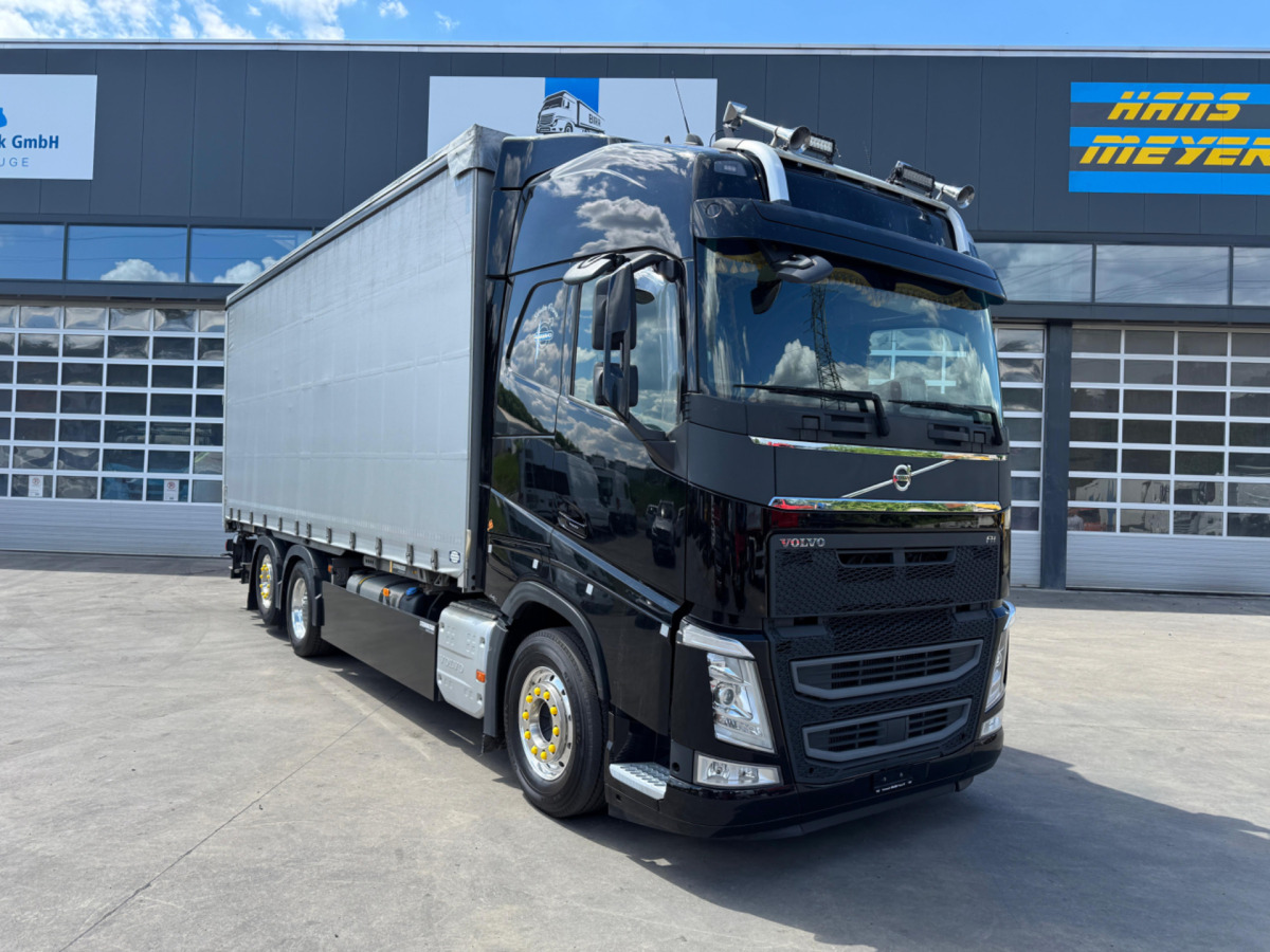 VOLVO FH-540 6x2 - Camion centinato: foto 3 VOLVO FH-540 6x2 - Camion centinato: foto 3