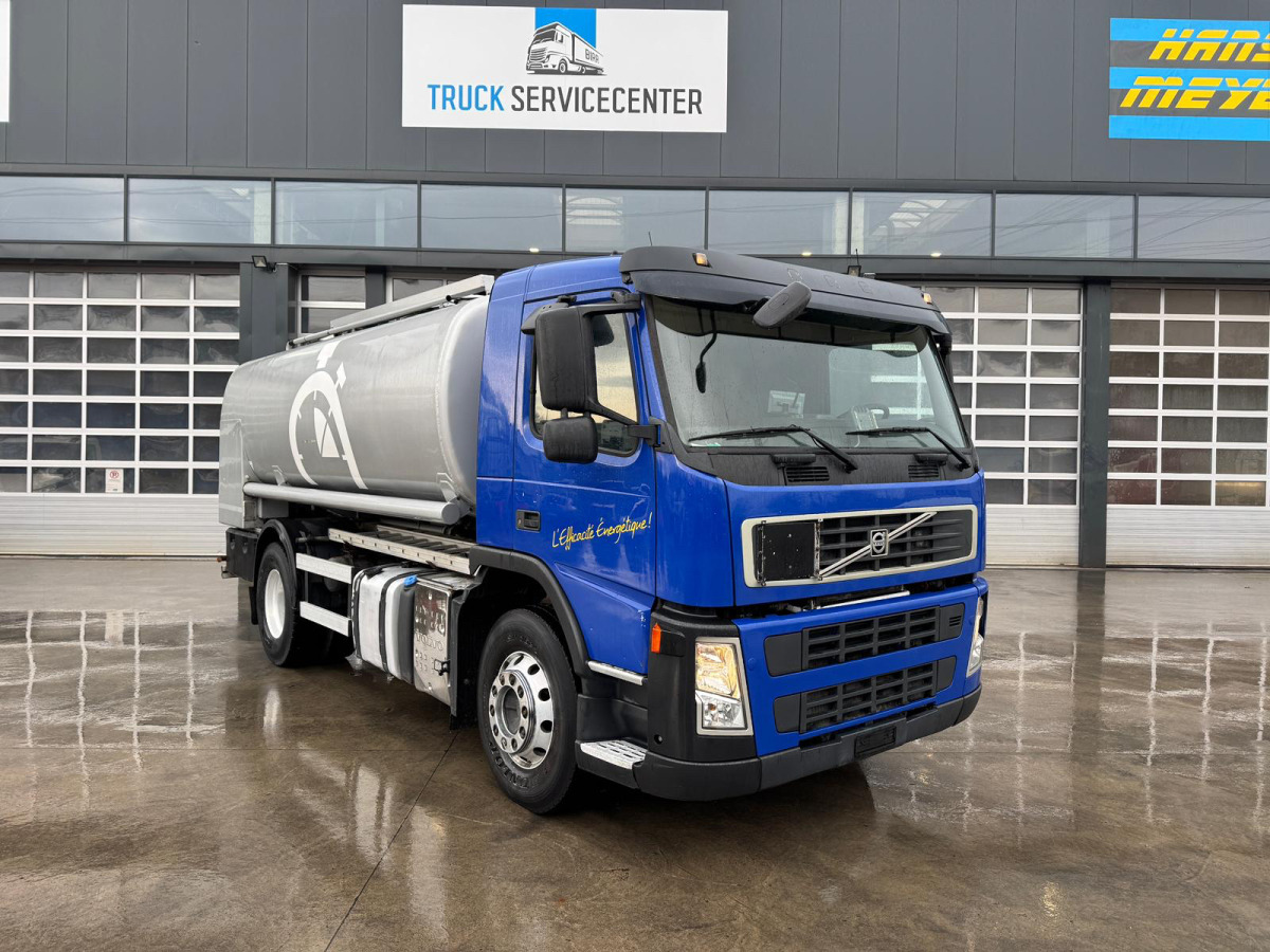 VOLVO FM-440 4x2 Tankwagen 13'500L - Camion cisterna: foto 3 VOLVO FM-440 4x2 Tankwagen 13'500L - Camion cisterna: foto 3