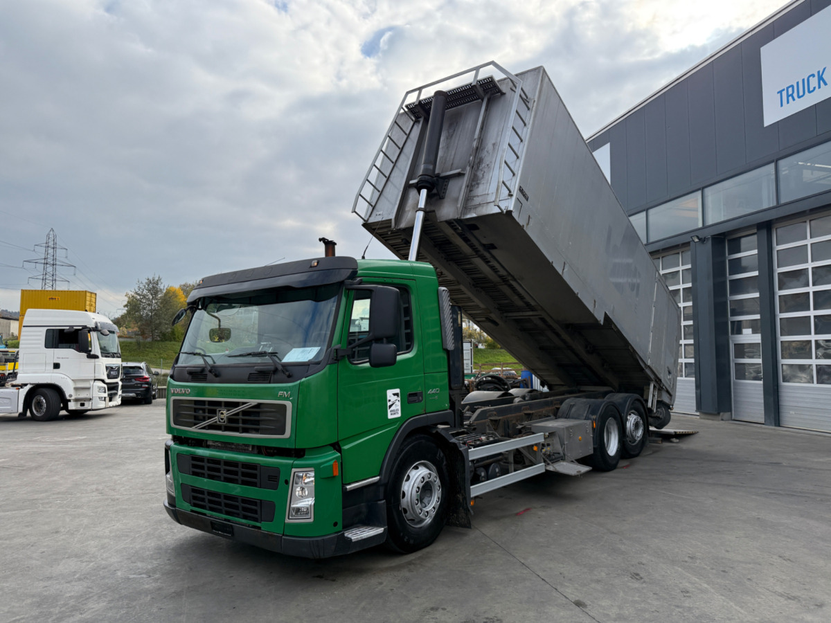 VOLVO FM-440 6x2 Getreidekipper - Autocarro ribaltabile: foto 2 VOLVO FM-440 6x2 Getreidekipper - Autocarro ribaltabile: foto 2