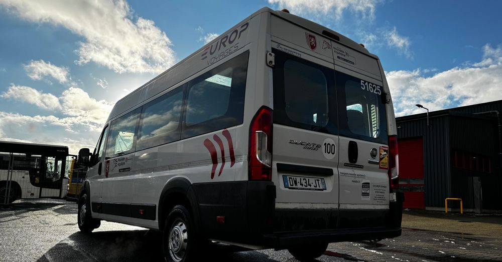 Fiat Ducato / 17 miejsc / EURO 6/ IGŁA !!!/ Cena:75000 zł netto - Minibus, Pulmino: foto 4 Fiat Ducato / 17 miejsc / EURO 6/ IGŁA !!!/ Cena:75000 zł netto - Minibus, Pulmino: foto 4