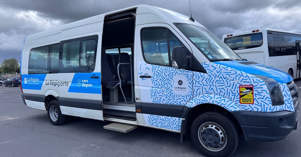 Volkswagen Crafter / 23 miejsca / Cena:67000 zł netto - Minibus, Pulmino: foto 4 Volkswagen Crafter / 23 miejsca / Cena:67000 zł netto - Minibus, Pulmino: foto 4