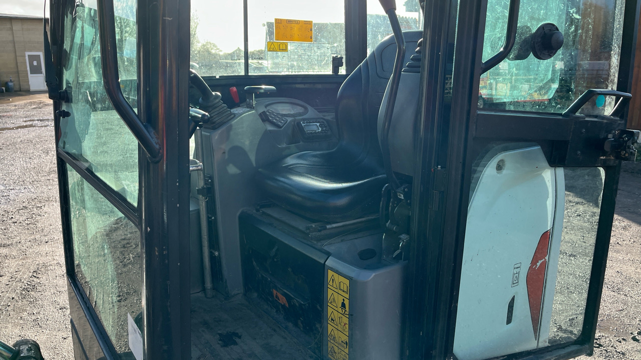 BOBCAT E17 - Miniescavatore: foto 5 BOBCAT E17 - Miniescavatore: foto 5