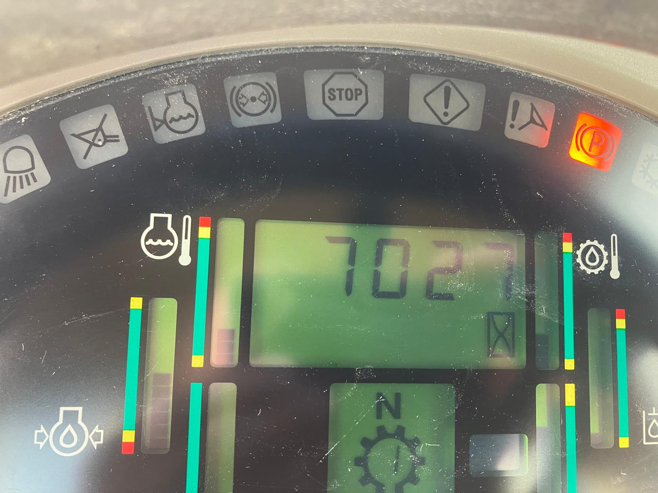 CASE 821C - Pala gommata: foto 4 CASE 821C - Pala gommata: foto 4