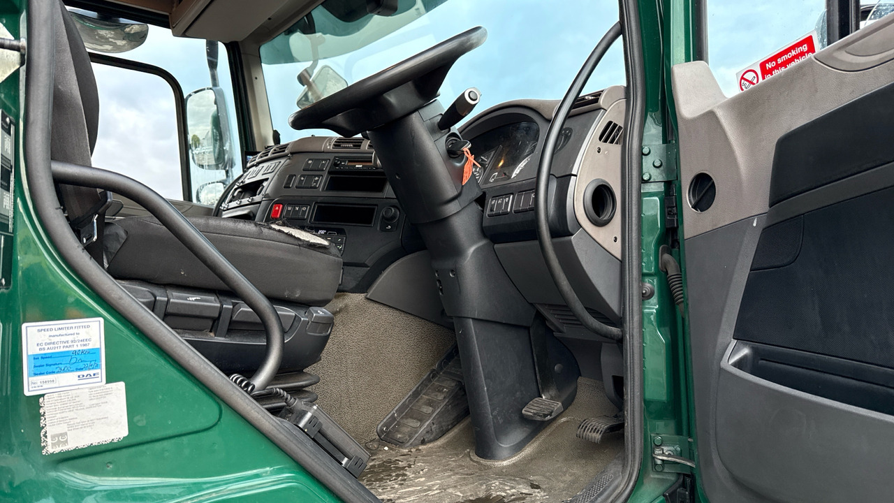 DAF CF 230 - Autocarro con pianale/ Cassone fisso: foto 5 DAF CF 230 - Autocarro con pianale/ Cassone fisso: foto 5