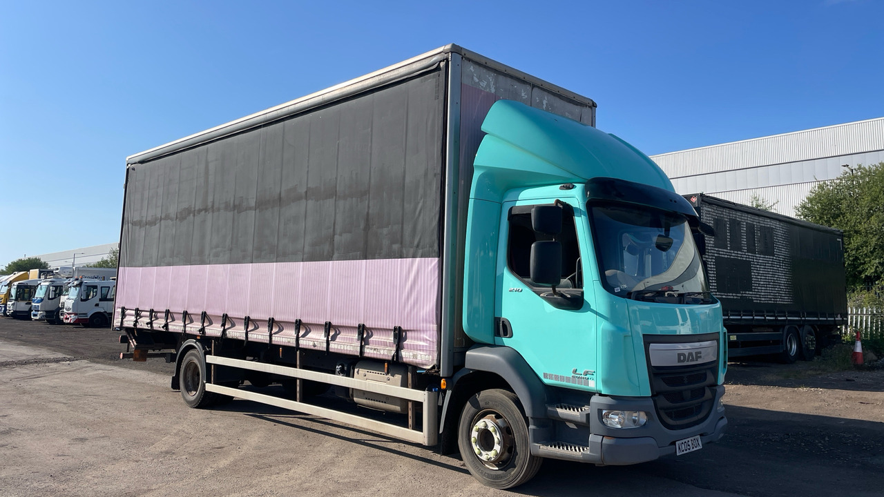 DAF LF 210 - Camion centinato: foto 1 DAF LF 210 - Camion centinato: foto 1