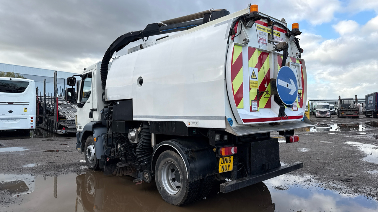 DAF LF 220 - Spazzatrice stradale: foto 3 DAF LF 220 - Spazzatrice stradale: foto 3