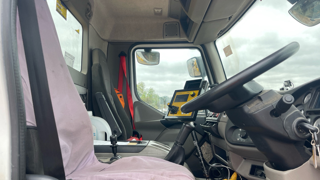 DAF LF 55.220 - Mezzo spazzaneve: foto 5 DAF LF 55.220 - Mezzo spazzaneve: foto 5