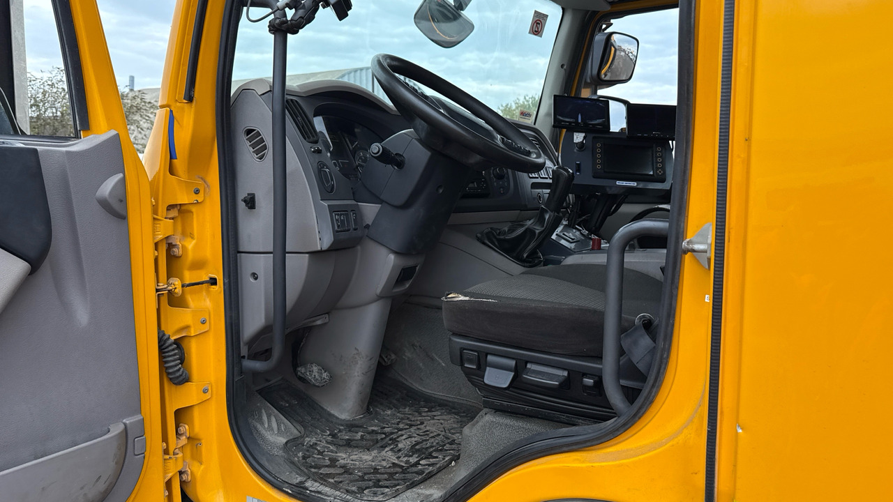 DAF LF - Spazzatrice stradale: foto 5 DAF LF - Spazzatrice stradale: foto 5