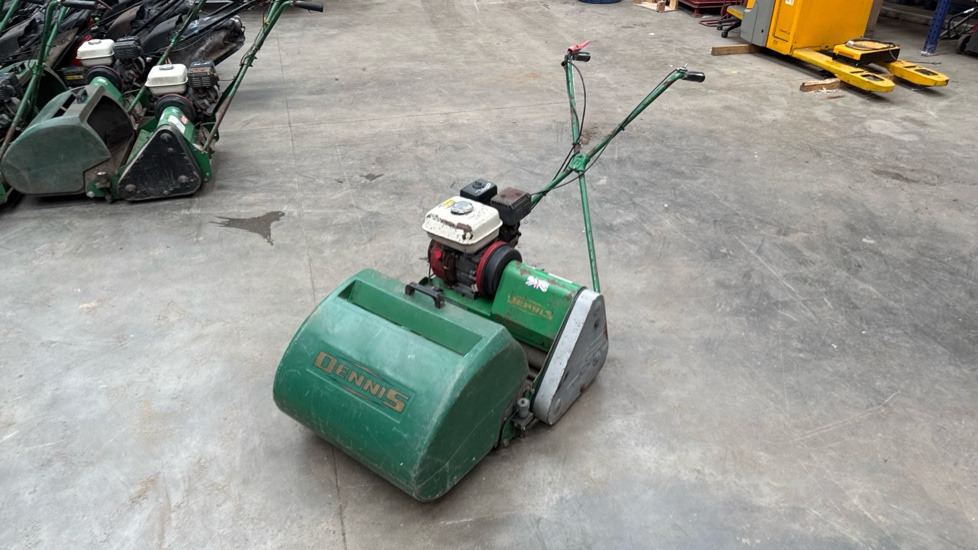 DENNIS FT20 PEDESDTRIAN CYLINDER MOWER, NO UNIT, GRASS BOX - Tagliaerba: foto 4 DENNIS FT20 PEDESDTRIAN CYLINDER MOWER, NO UNIT, GRASS BOX - Tagliaerba: foto 4
