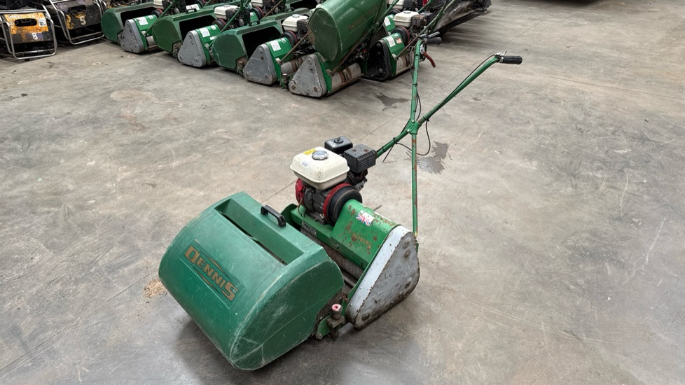 DENNIS FT20 PEDESTRIAN CYLINDER MOWER NO UNIT, GRASS BOX - Tagliaerba: foto 2 DENNIS FT20 PEDESTRIAN CYLINDER MOWER NO UNIT, GRASS BOX - Tagliaerba: foto 2