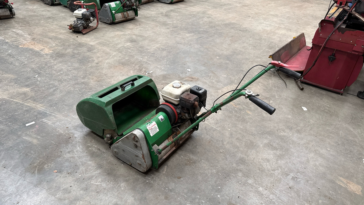 DENNIS FT20 PEDESTRIAN CYLINDER MOWER WITH 9K UNIT AND GRASS BOX - Tagliaerba: foto 3 DENNIS FT20 PEDESTRIAN CYLINDER MOWER WITH 9K UNIT AND GRASS BOX - Tagliaerba: foto 3