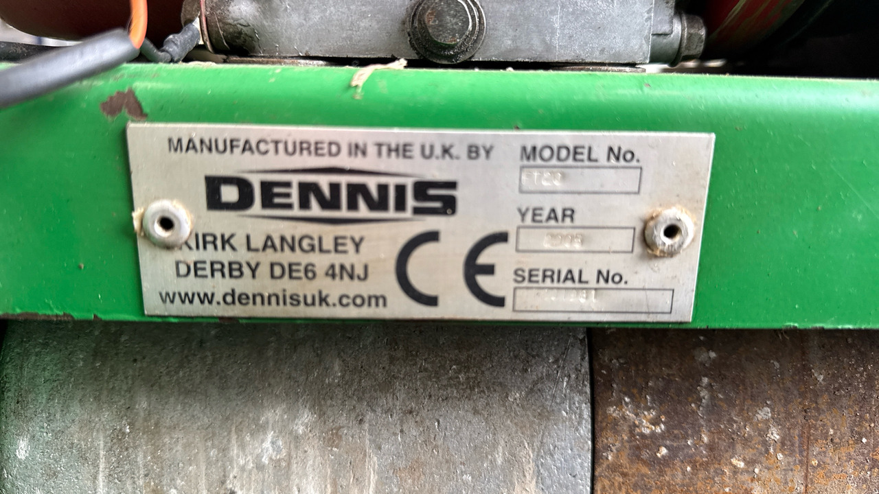 DENNIS FT20 PEDESTRIAN CYLINDER MOWER WITH GRASS BOX - Tagliaerba: foto 5 DENNIS FT20 PEDESTRIAN CYLINDER MOWER WITH GRASS BOX - Tagliaerba: foto 5