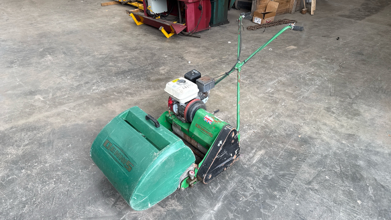 DENNIS FT20 PEDESTRIAN CYLINDER MOWER WITH GRASS BOX - Tagliaerba: foto 3 DENNIS FT20 PEDESTRIAN CYLINDER MOWER WITH GRASS BOX - Tagliaerba: foto 3