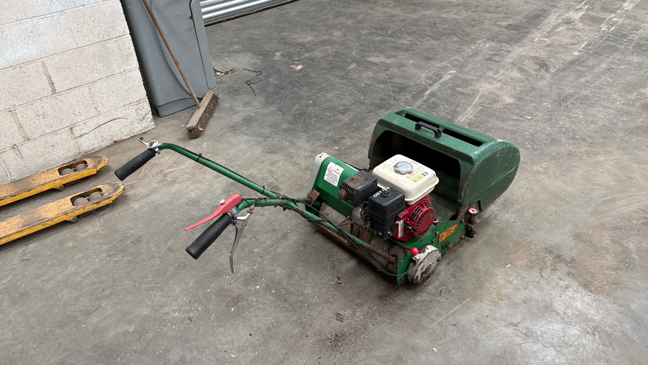 DENNIS FT510 PEDESTRIAN CYLINDER MOWER WITH 5K UNIT AND GRASS BOX - Tagliaerba: foto 1 DENNIS FT510 PEDESTRIAN CYLINDER MOWER WITH 5K UNIT AND GRASS BOX - Tagliaerba: foto 1