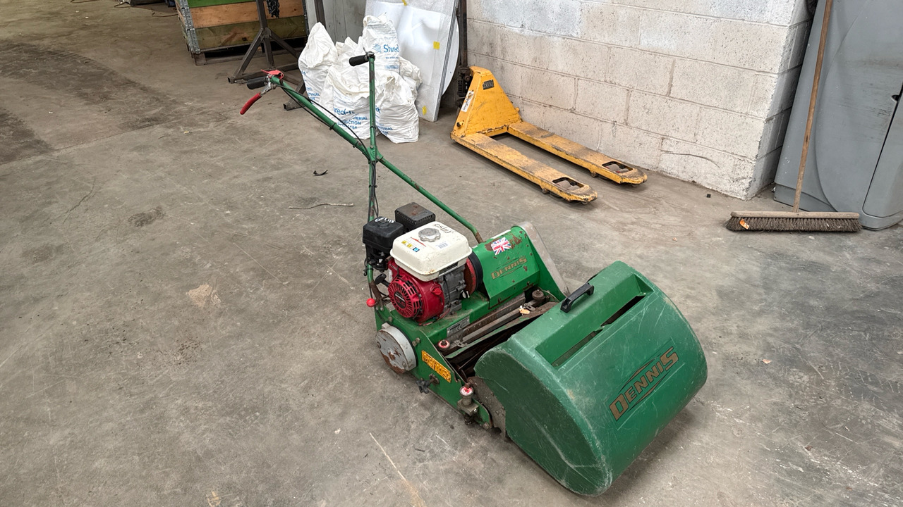 DENNIS FT510 PEDESTRIAN CYLINDER MOWER WITH 5K UNIT AND GRASS BOX - Tagliaerba: foto 2 DENNIS FT510 PEDESTRIAN CYLINDER MOWER WITH 5K UNIT AND GRASS BOX - Tagliaerba: foto 2