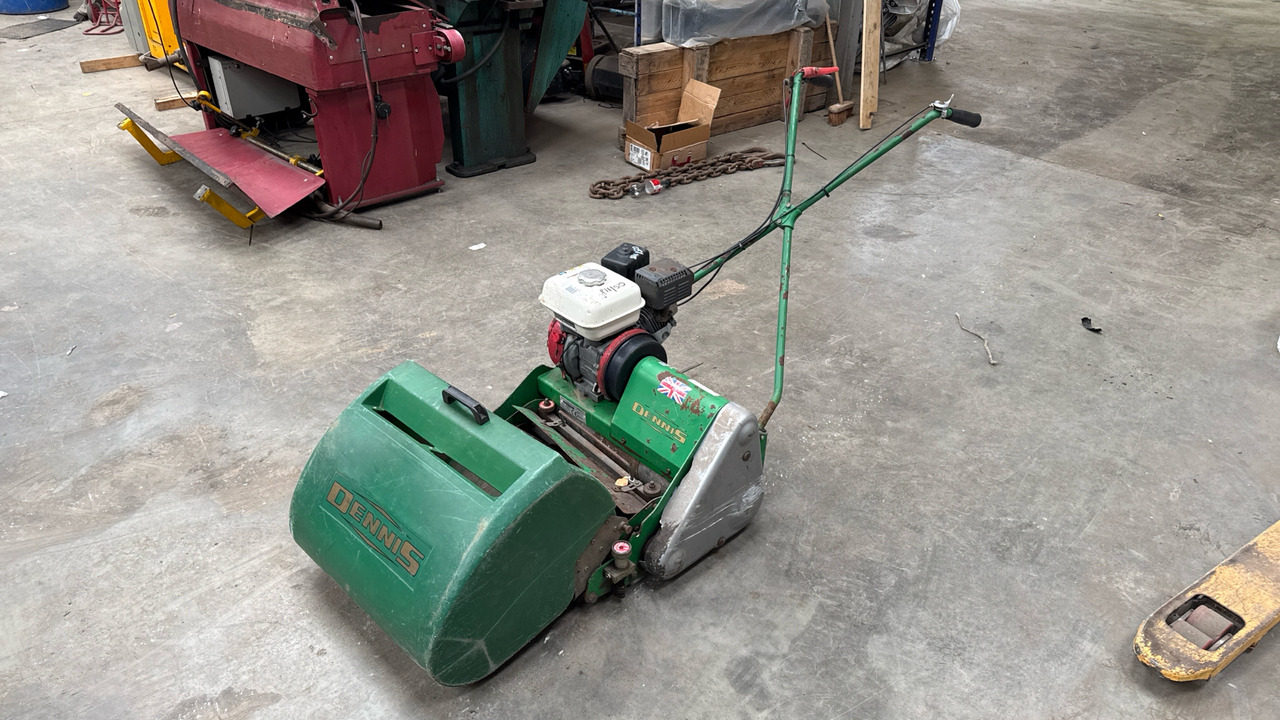 DENNIS FT510 PEDESTRIAN CYLINDER MOWER WITH 5K UNIT AND GRASS BOX - Tagliaerba: foto 3 DENNIS FT510 PEDESTRIAN CYLINDER MOWER WITH 5K UNIT AND GRASS BOX - Tagliaerba: foto 3