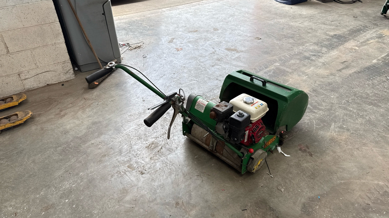 DENNIS FT510 PEDESTRIAN CYLINDER MOWER WITH 9K UNIT AND GRASS BOX - Tagliaerba: foto 4 DENNIS FT510 PEDESTRIAN CYLINDER MOWER WITH 9K UNIT AND GRASS BOX - Tagliaerba: foto 4