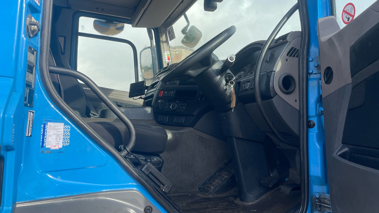Daf CF 290 - Autocarro con pianale/ Cassone fisso: foto 5 Daf CF 290 - Autocarro con pianale/ Cassone fisso: foto 5