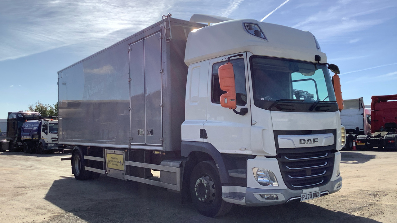 Daf CF 370 - Autocarro furgonato: foto 1 Daf CF 370 - Autocarro furgonato: foto 1