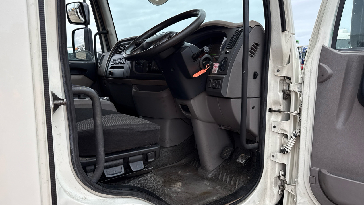 Daf LF 150 - Autocarro con pianale/ Cassone fisso: foto 5 Daf LF 150 - Autocarro con pianale/ Cassone fisso: foto 5