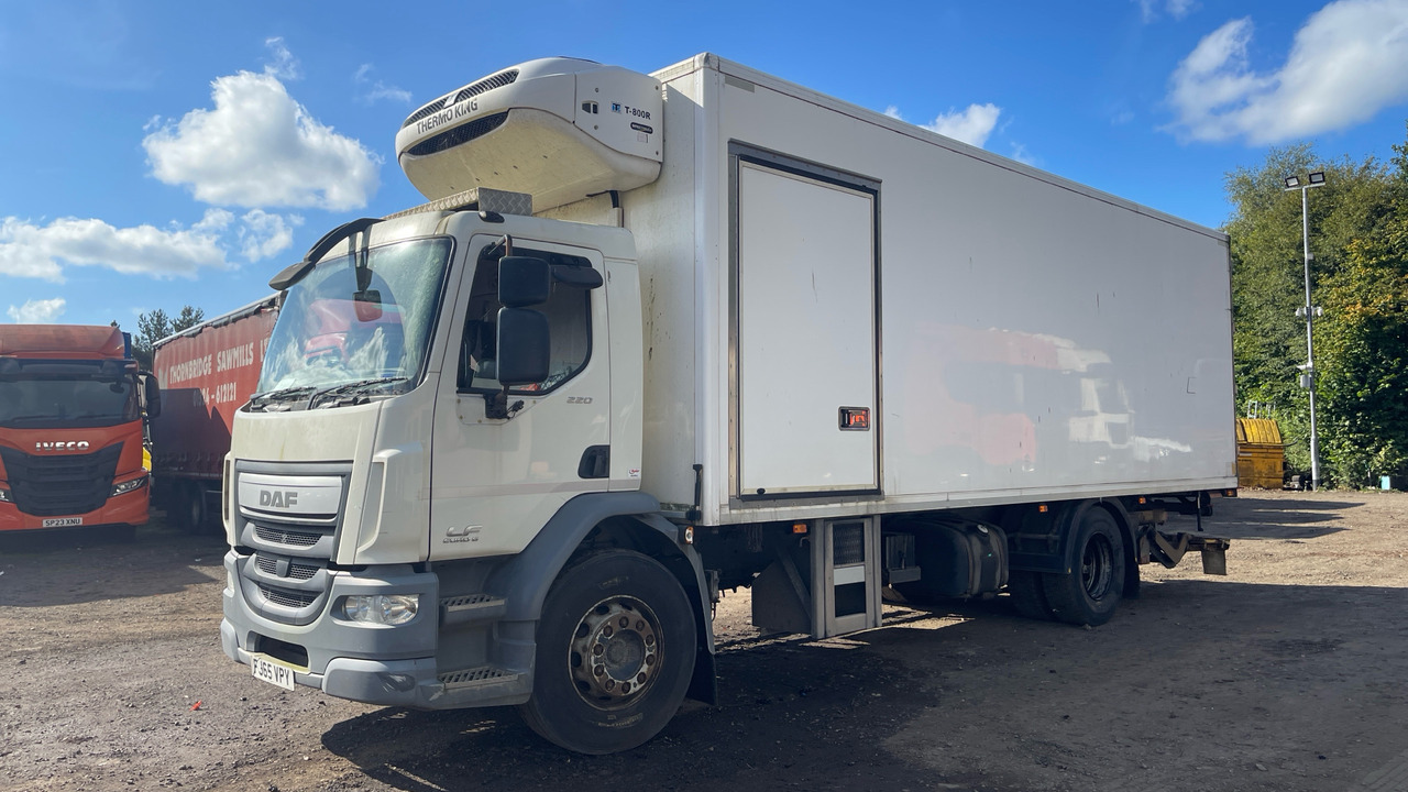 Daf LF 220 - Autocarro frigorifero: foto 2 Daf LF 220 - Autocarro frigorifero: foto 2