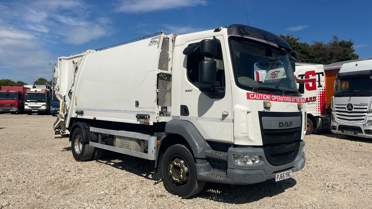 Daf LF 220 - Camion immondizia: foto 1 Daf LF 220 - Camion immondizia: foto 1