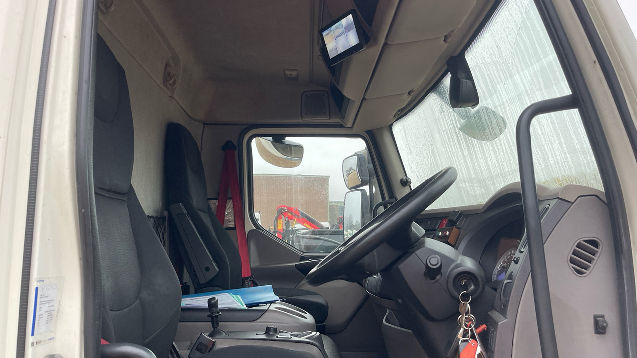 Daf LF 230 - Camion centinato: foto 5 Daf LF 230 - Camion centinato: foto 5