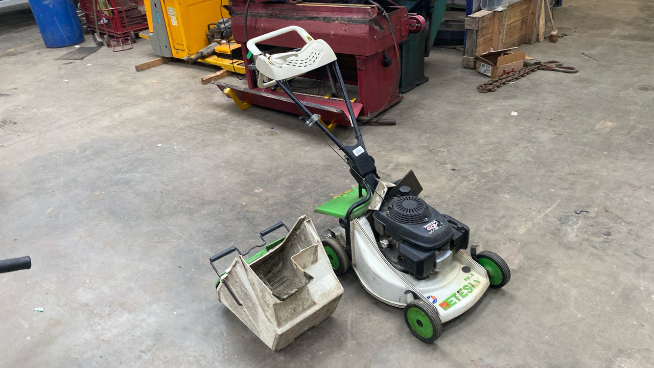 ETESIA PHTS MOWER, HONDA GCV 160 ENGINE - Tagliaerba: foto 1 ETESIA PHTS MOWER, HONDA GCV 160 ENGINE - Tagliaerba: foto 1