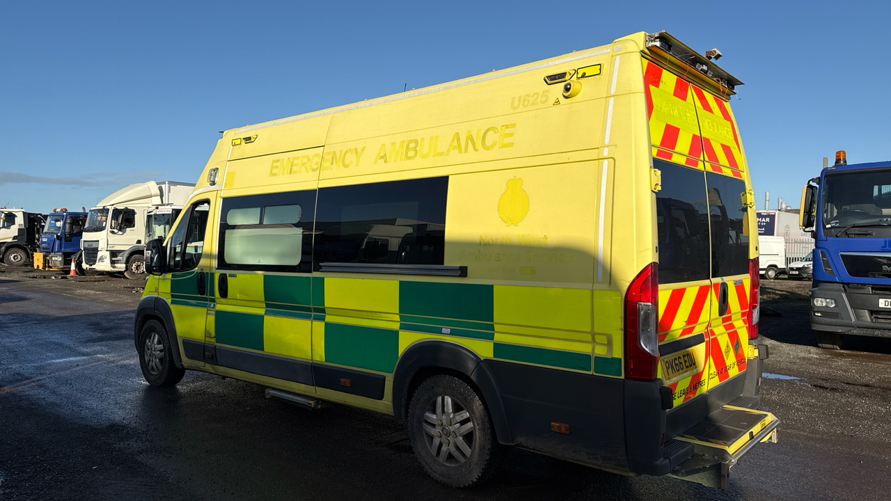 FIAT DUCATO 42 MULTIJET II - Ambulanza: foto 3 FIAT DUCATO 42 MULTIJET II - Ambulanza: foto 3