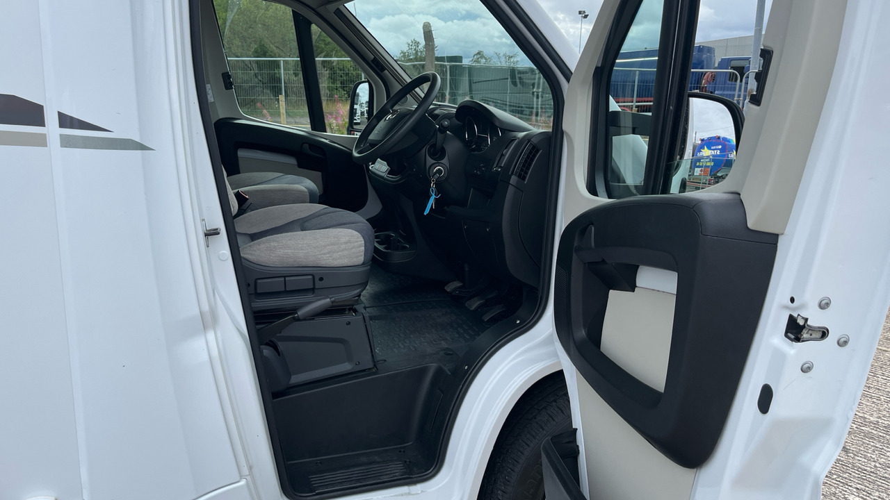 FIAT DUCATO WEINSBERG CARAHOME - Camper mansardato: foto 5 FIAT DUCATO WEINSBERG CARAHOME - Camper mansardato: foto 5